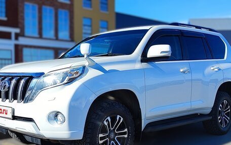 Toyota Land Cruiser Prado 150 рестайлинг 2, 2014 год, 4 200 000 рублей, 3 фотография