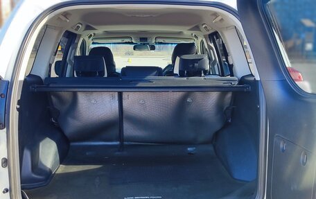 Toyota Land Cruiser Prado 150 рестайлинг 2, 2014 год, 4 200 000 рублей, 10 фотография