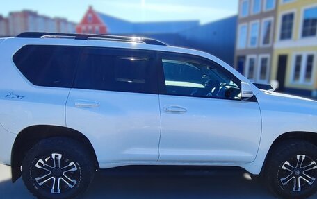 Toyota Land Cruiser Prado 150 рестайлинг 2, 2014 год, 4 200 000 рублей, 7 фотография