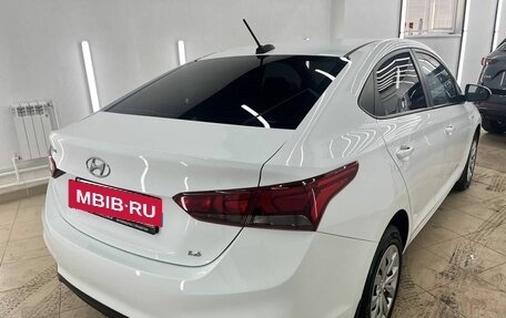 Hyundai Solaris II рестайлинг, 2019 год, 1 550 000 рублей, 4 фотография
