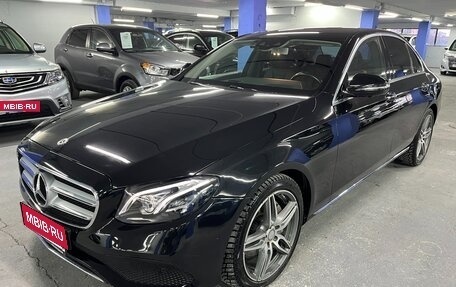 Mercedes-Benz E-Класс, 2019 год, 3 250 000 рублей, 1 фотография