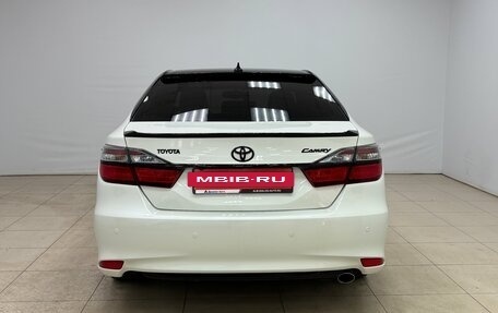 Toyota Camry, 2016 год, 2 120 000 рублей, 5 фотография