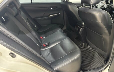 Toyota Camry, 2016 год, 2 120 000 рублей, 15 фотография