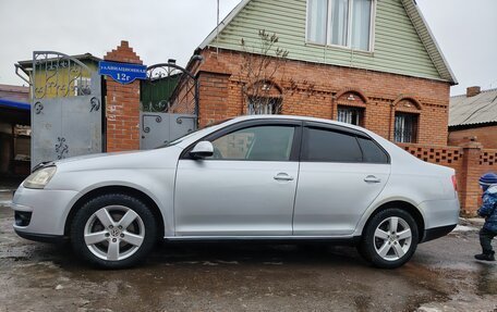 Volkswagen Jetta VI, 2009 год, 650 000 рублей, 2 фотография