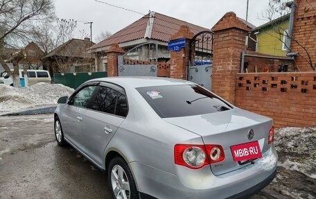 Volkswagen Jetta VI, 2009 год, 650 000 рублей, 13 фотография