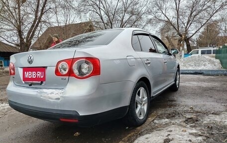 Volkswagen Jetta VI, 2009 год, 650 000 рублей, 16 фотография
