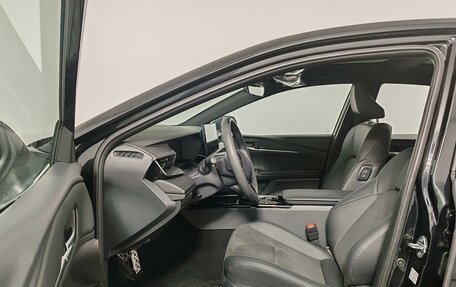 Toyota Camry, 2025 год, 5 290 000 рублей, 16 фотография