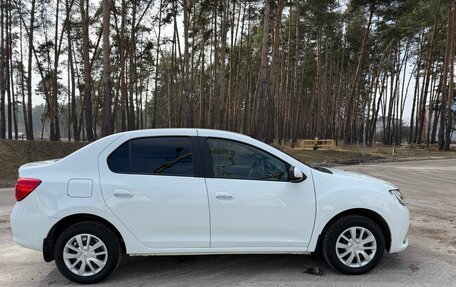 Renault Logan II, 2017 год, 899 999 рублей, 5 фотография