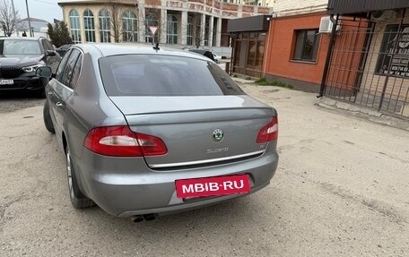 Skoda Superb III рестайлинг, 2010 год, 1 000 000 рублей, 6 фотография