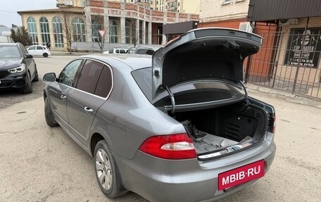 Skoda Superb III рестайлинг, 2010 год, 1 000 000 рублей, 12 фотография