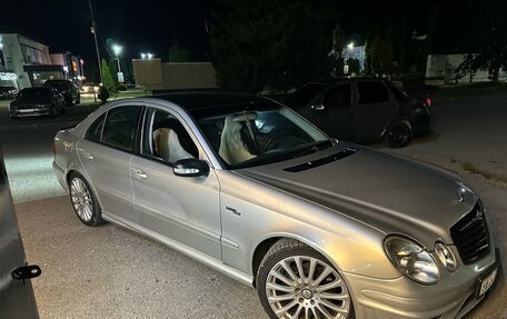 Mercedes-Benz E-Класс, 2004 год, 1 100 000 рублей, 5 фотография