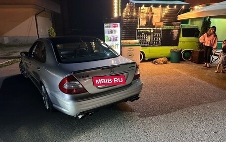 Mercedes-Benz E-Класс, 2004 год, 1 100 000 рублей, 4 фотография