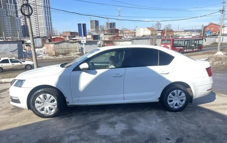 Skoda Octavia, 2018 год, 1 100 000 рублей, 3 фотография