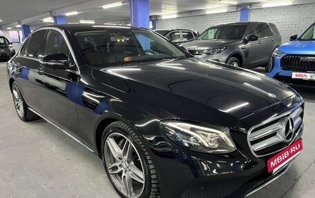 Mercedes-Benz E-Класс, 2019 год, 3 250 000 рублей, 3 фотография