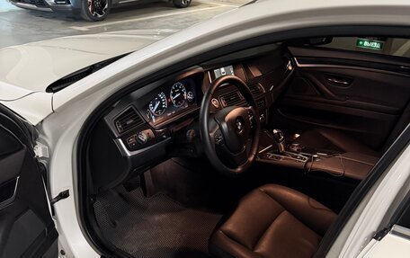 BMW 5 серия, 2014 год, 1 800 000 рублей, 9 фотография