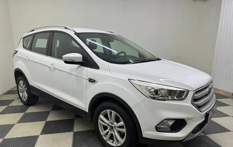 Ford Kuga III, 2018 год, 1 900 000 рублей, 3 фотография
