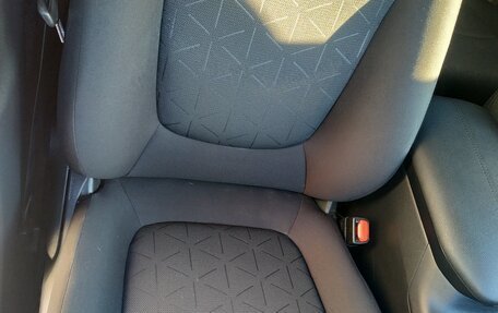 Toyota RAV4, 2021 год, 3 980 000 рублей, 18 фотография