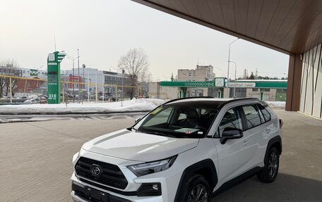 Toyota RAV4, 2025 год, 4 250 000 рублей, 2 фотография