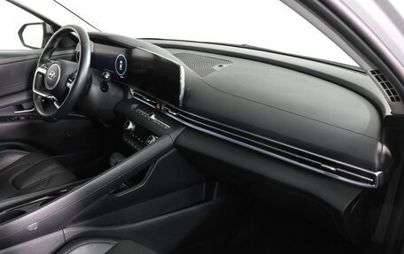 Hyundai Elantra, 2021 год, 2 730 000 рублей, 10 фотография