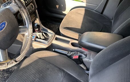 Ford Focus II рестайлинг, 2005 год, 200 000 рублей, 34 фотография