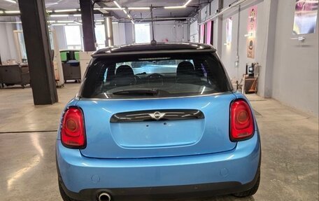 MINI Hatch, 2016 год, 1 430 000 рублей, 2 фотография