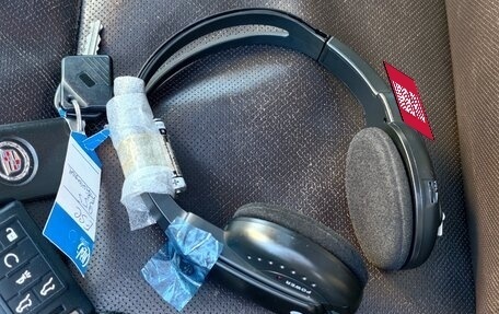 Cadillac Escalade III, 2011 год, 1 900 000 рублей, 18 фотография