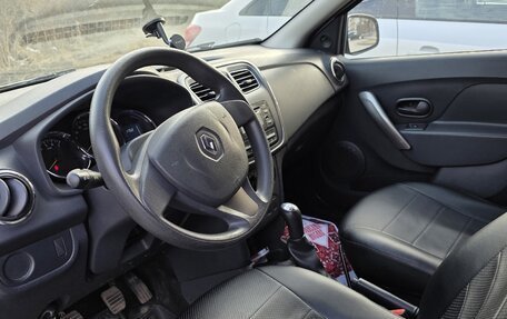 Renault Logan II, 2016 год, 980 000 рублей, 5 фотография