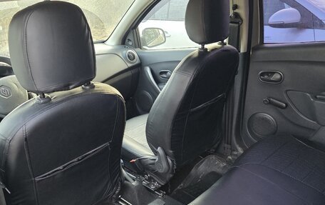 Renault Logan II, 2016 год, 980 000 рублей, 7 фотография