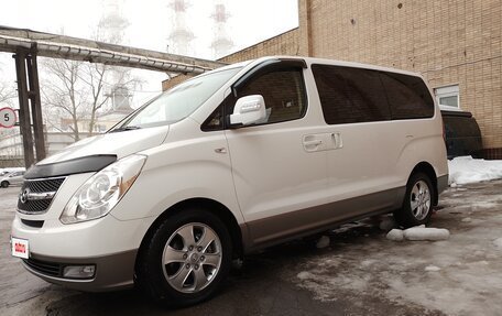 Hyundai Grand Starex Grand Starex I рестайлинг 2, 2014 год, 3 600 000 рублей, 2 фотография