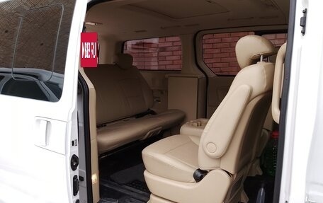 Hyundai Grand Starex Grand Starex I рестайлинг 2, 2014 год, 3 600 000 рублей, 6 фотография