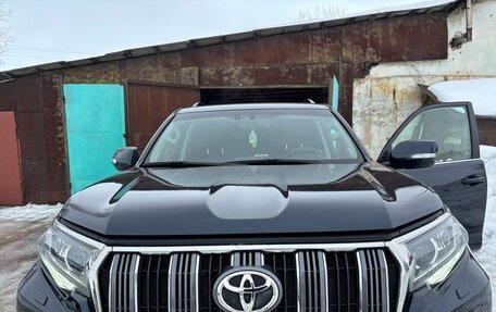 Toyota Land Cruiser Prado 150 рестайлинг 2, 2018 год, 6 000 000 рублей, 5 фотография