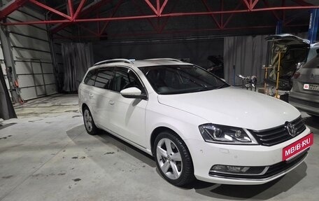Volkswagen Passat B7, 2013 год, 840 000 рублей, 2 фотография