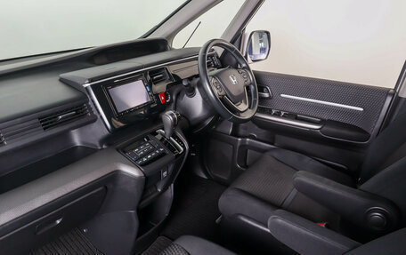 Honda Stepwgn IV, 2015 год, 2 249 000 рублей, 13 фотография