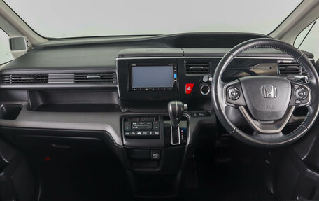 Honda Stepwgn IV, 2015 год, 2 249 000 рублей, 15 фотография