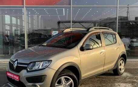 Renault Sandero II рестайлинг, 2016 год, 800 000 рублей, 1 фотография