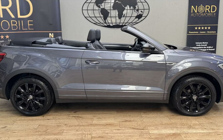 Volkswagen T-Roc I, 2022 год, 2 960 000 рублей, 3 фотография