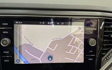 Volkswagen T-Roc I, 2022 год, 2 960 000 рублей, 21 фотография