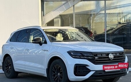Volkswagen Touareg III, 2019 год, 5 950 000 рублей, 3 фотография