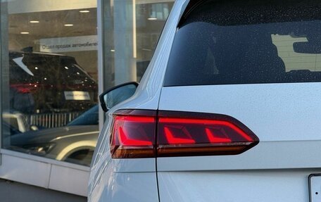 Volkswagen Touareg III, 2019 год, 5 950 000 рублей, 9 фотография