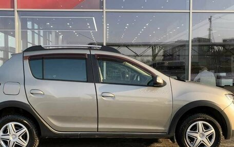 Renault Sandero II рестайлинг, 2016 год, 800 000 рублей, 6 фотография