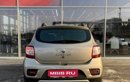 Renault Sandero II рестайлинг, 2016 год, 800 000 рублей, 9 фотография