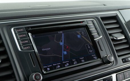 Volkswagen Multivan T6 рестайлинг, 2016 год, 3 427 077 рублей, 15 фотография