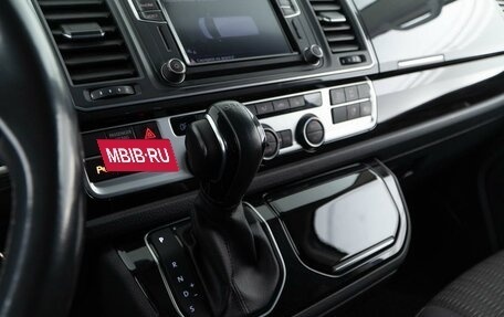 Volkswagen Multivan T6 рестайлинг, 2016 год, 3 427 077 рублей, 18 фотография