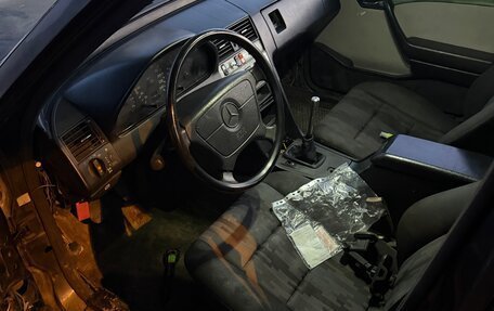 Mercedes-Benz C-Класс, 1993 год, 160 000 рублей, 6 фотография