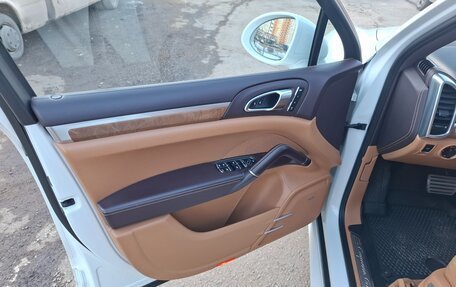 Porsche Cayenne III, 2012 год, 3 150 000 рублей, 17 фотография