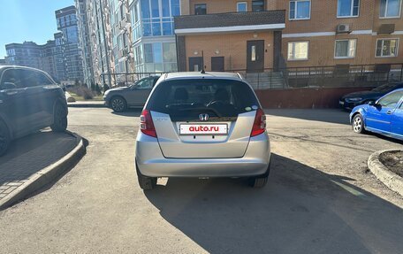Honda Fit III, 2010 год, 850 000 рублей, 6 фотография