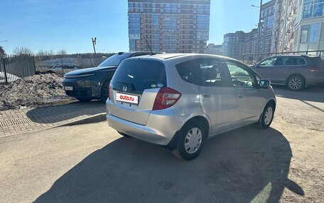Honda Fit III, 2010 год, 850 000 рублей, 7 фотография