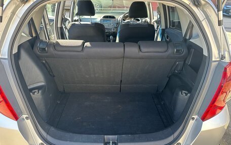 Honda Fit III, 2010 год, 850 000 рублей, 15 фотография