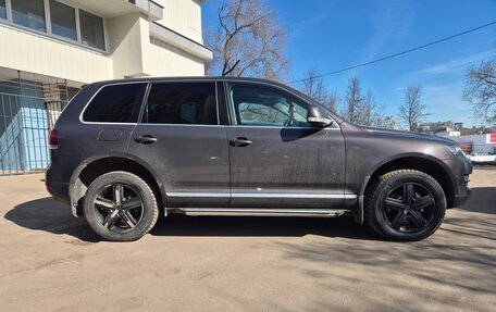 Volkswagen Touareg III, 2009 год, 850 000 рублей, 3 фотография