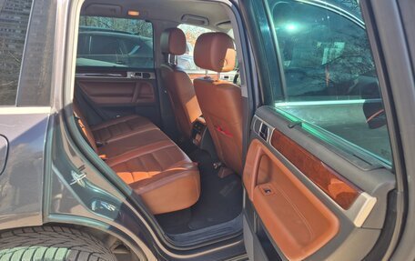 Volkswagen Touareg III, 2009 год, 850 000 рублей, 12 фотография